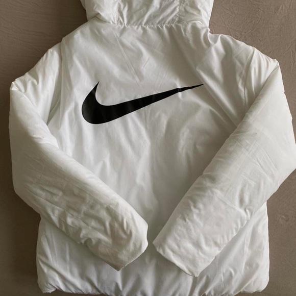 Nike Sportswear Reversible Puffer Jacket - Picture 5 of 5